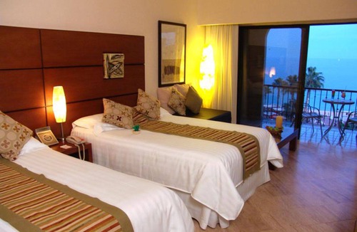 El Medano Ejidal Hotel | 5 Star Luxurious Beachfront Resort - Casa Dorada San Lucas Bay (ME Hotel)