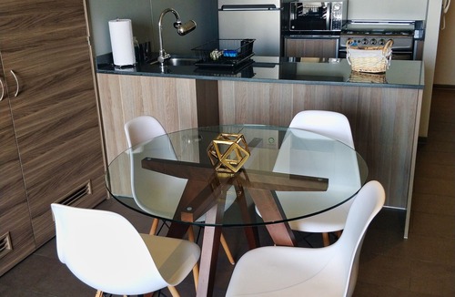 Granada Apartment | 50% Off Beautifully Appointed 1BR Apartment w/Amazing city views
