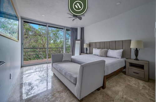 South Shore Hotel Area House | 500 m² House ∙ 4 bedrooms ∙ 8 guests