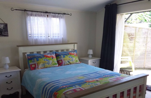 Coromandel House | 500m to Town/Deck/WiFi/Chromecast/BBQ/Dog Friendly
