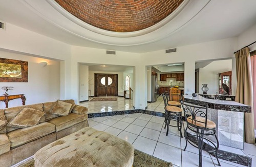 Pedregal House | 510 m² House ∙ 5 bedrooms ∙ 10 guests
