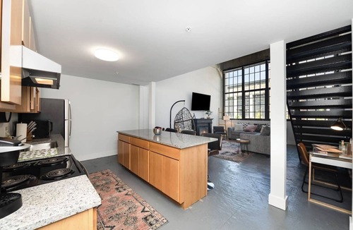 Otterbien Home Apartment | 5102 Peters · Large loft near Kings Island. On bike trail/River.