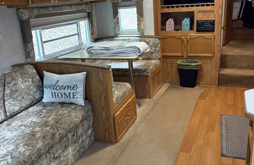 Mc Carr House | 5th Wheel RV On Permanent Site ,Near Hatfield McCoy Sites