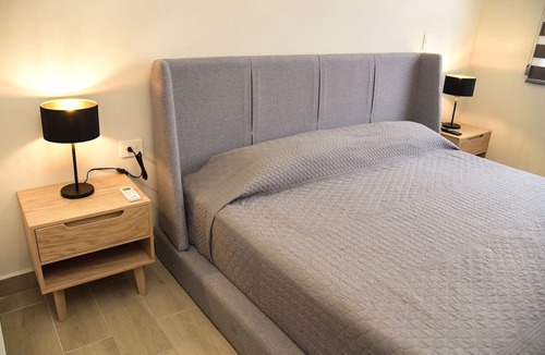 Contry Apartment | 6 min ITESM, spacious and central