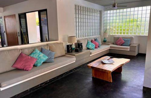 Barra de Colotepec House | 600 m² House ∙ 4 bedrooms ∙ 10 guests