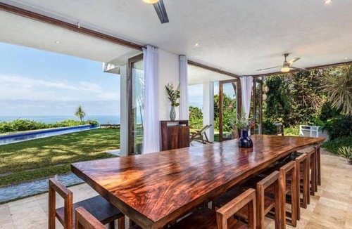 Las Lomas Villa | 600 m² Villa ∙ 8 bedrooms ∙ 16 guests