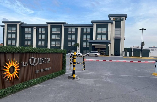 Reynosa Hotel | 70 m² Hotel ∙ 127 guests