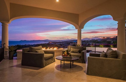 Buzzards Villa | 750 m² Villa ∙ 8 bedrooms ∙ 16 guests