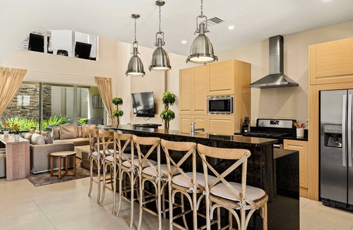 Florida Central Atlantic Coast House | 7639 Magic Village 6 guests 3 suites 8 min Disney