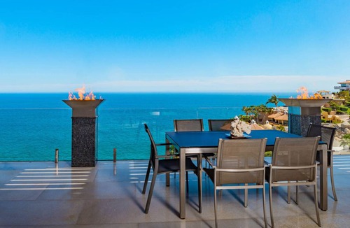 Pedregal Villa | 850 m² Villa ∙ 8 bedrooms ∙ 16 guests