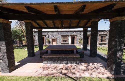 San Juan del Rio House | 930 m² House ∙ 8 bedrooms ∙ 16 guests