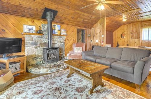 Rangeley House | 97 m² House ∙ 2 bedrooms ∙ 8 guests