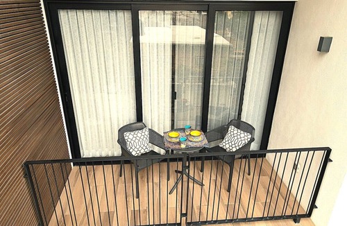 Diaz Ordaz Apartment | A+ Amenities, Location, Sleeps 6
