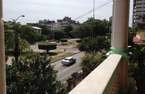 Tlahuac House | A Comfortable Stay In A Beautiful Colonial House
