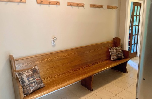Kingston House | A Cozy Country House - Family Sized w/Game Room and Large Property!