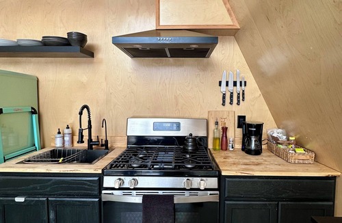 Peebles House | A Delightful A-Frame on 20-Acres with Hiking Trails, Hot Tub, Wifi, and More