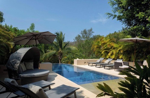 Ixtapa Villa | A luxurious beachfront house in Ixtapa Zihuatanejo's secure Arcano Development