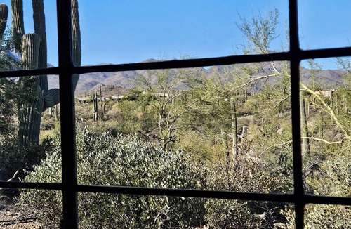 Tucson House | A peaceful property nestled at the base of the beautiful Tucson Mountains