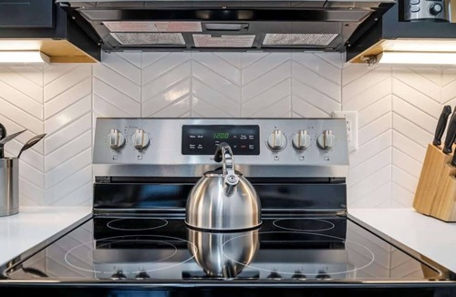 Salemtown Apartment | Abode | Germantown | ADA 2BR