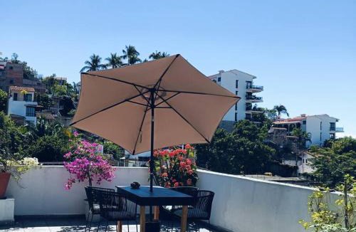 Downtown Puerto Vallarta Apartment | Ade depa!