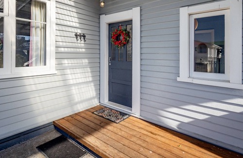 Raetihi House | Adventure Base - Raetihi Holiday Home