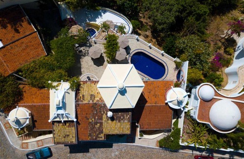 Conchas Chinas House | Adventure House Conchas Chinas