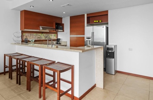La Cruz de Huanacaxtle Apartment | Alamar 306 - Oceanview Condo w Beach Club Access