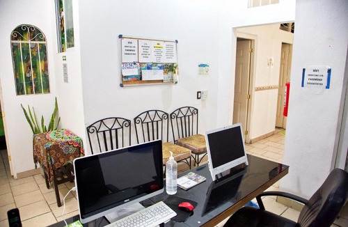 Emiliano Zapata Hostel | Alexandross Hostel