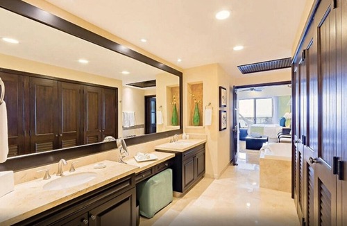 Ex Hacienda El Pitillal Resort | All-inclusive - Garza Blanca 5 Diamond Resort: Stunning 3 Bedroom Beach Lock-Off
