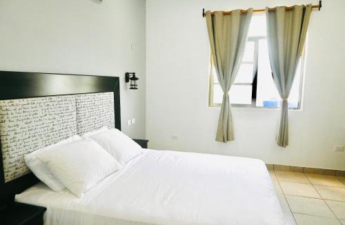 La Gloria House | Alojamiento entero con vista al mar desde terraza y balcón