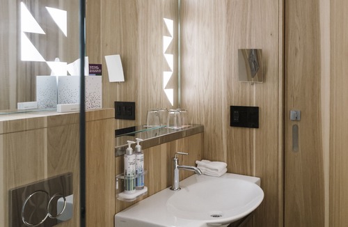 Saskatoon Downtown Hotel | Alt Hotel Saskatoon