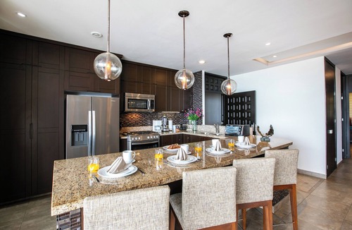 Romantic Zone Condo | Amazing High floor condo with Ocean Views in the Romantic Zone-S604