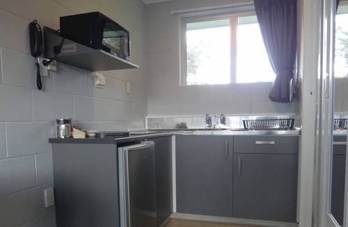 Stratford Hotel | Amble In Motel