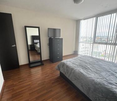 San Luis Potosi Apartment | Amplio departamento con balcon