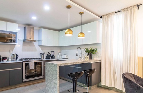 Hipodromo Apartment | Amsterdam by Kukun Su