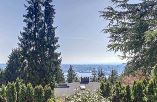 West Vancouver House | An Immaculate Family House in West Vancouver