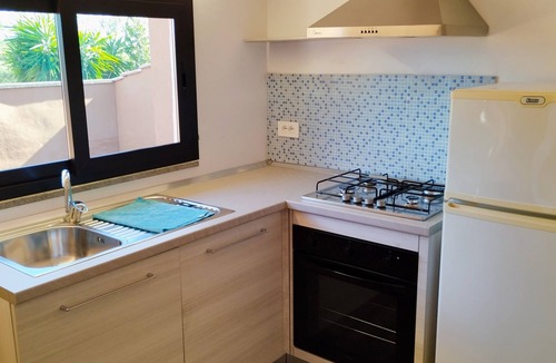 Le Rocchette Apartment | Apartment 'Casa Bel Mare' with Private Terrace and Air Conditioning