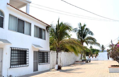 Manzanillo Apartment | Apartment ∙ 2 bedrooms ∙ 6 guests