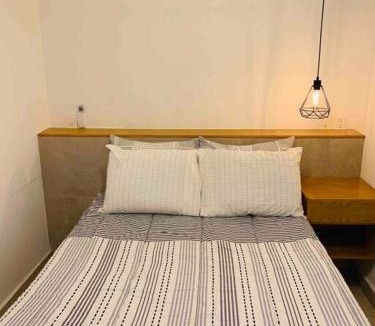 Lazaro Cardenas Apartment | Apartamento Moderno a mins de la Playa y Malecón