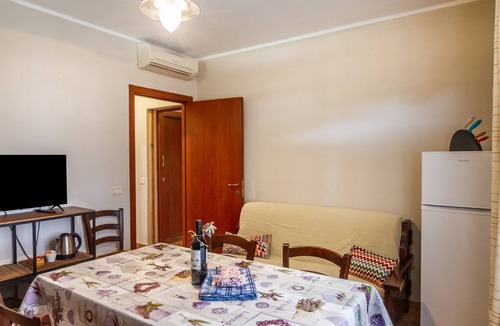 Principina a Mare Apartment | Apartment 'Adele' with Shared Pool, Wi-Fi and Air Conditioning