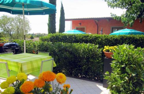 Poggio Alla Cavalla Apartment | Apartment Anwesen mit Gemeinschaftspool by Interhome