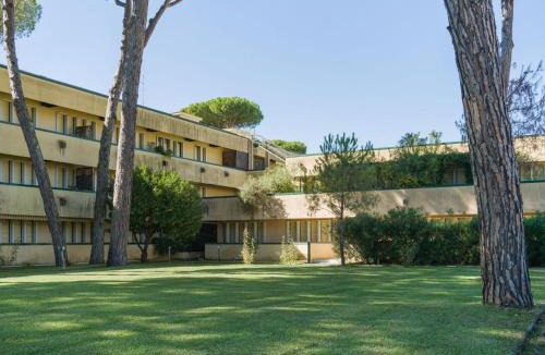 Cinquale Apartment | Apartment Appartamento Residence Henderson by Interhome