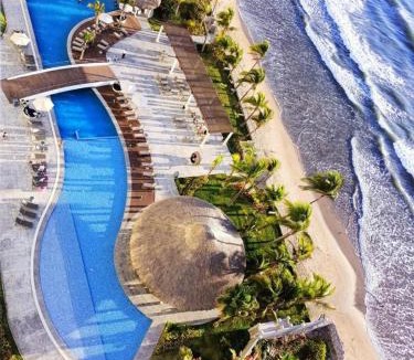 Zona Dorada Apartment | Apartment In Camino Al Mar with Amazing View of the Ocean, Beach and Swimming Pool