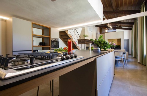 San Giovanni Apartment | Apartment in Florence with 3 bedrooms sleeps 6
