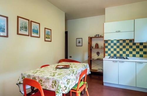 Altopascio Apartment | Apartment 'La Romea Altopascio' with Private Garden, Wi-Fi and Air Conditioning