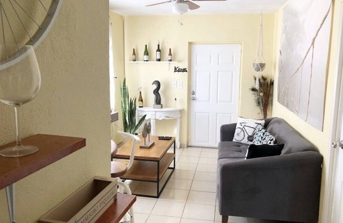 Zamora Apartment | Apartment Near Main Plaza w/DISNEY+, NETFLIX & MORE!