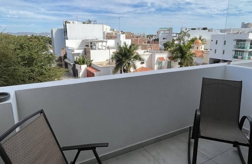 Zona Dorada Apartment | Apartment near the Marina