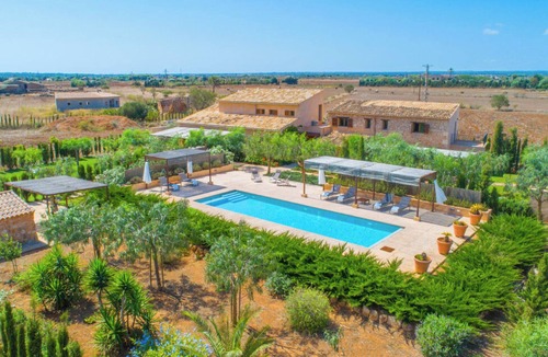 Es Palmer Villa | Apartment 'Son Sec Nou' with Mountain View, Wi-Fi and Air Conditioning