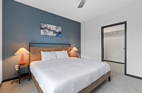 Lockerbie Square Apartment | Apartment ∙ 1 bedroom ∙ 3 guests