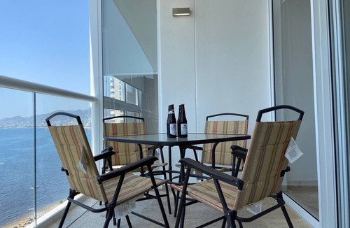 Costa Azul Apartment | Apartment with beautiful view of the bay